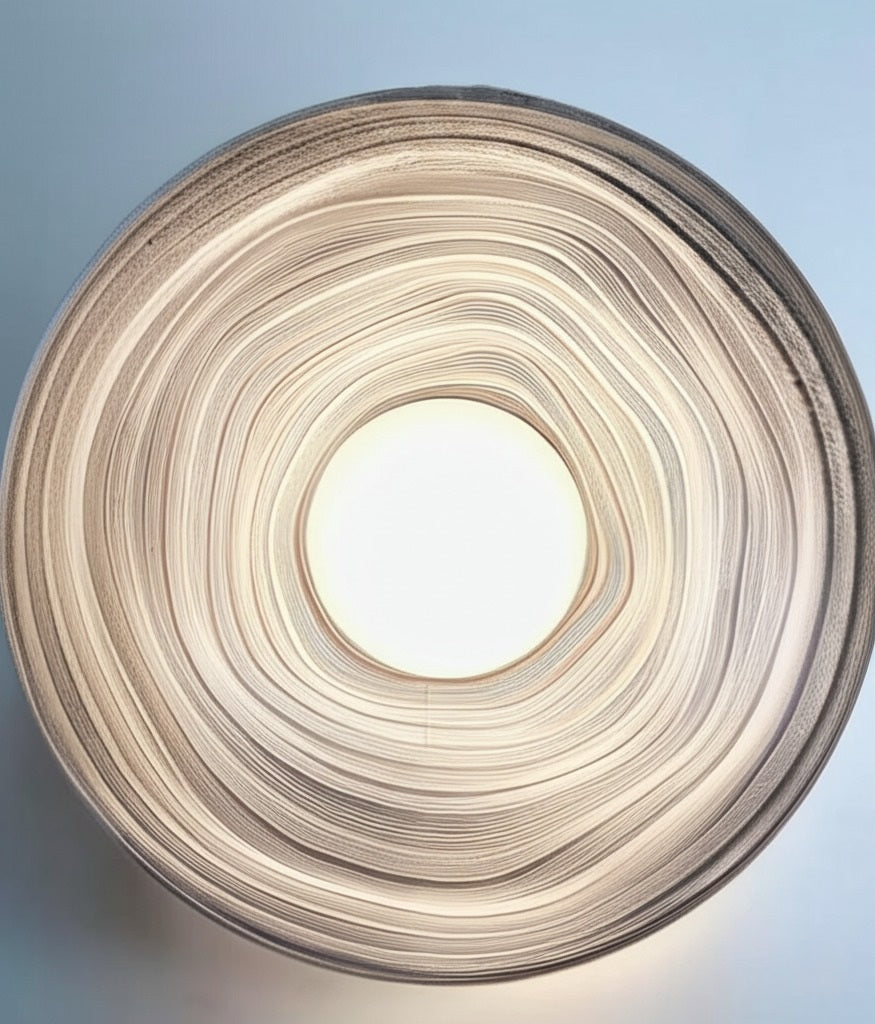 Lámpara Ripple Wall de Charles Regaud: Diseño Ondulado con Luz Modernista
