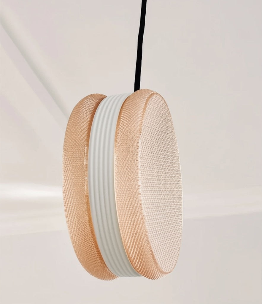 Lámpara MALLA PENDANT LIGHT de Charles Regaud: Elegancia Texturizada con Diseño Innovador